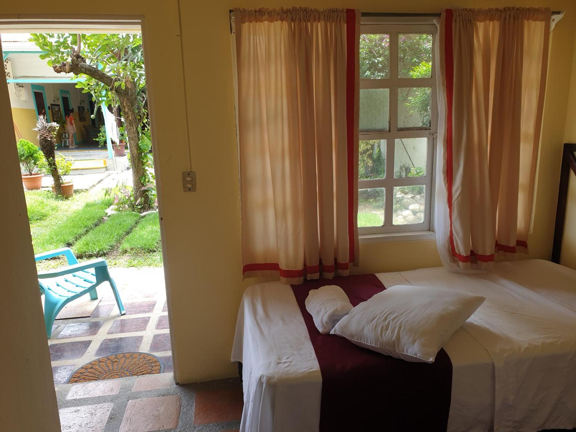 Hotel Либерия Екстериор снимка